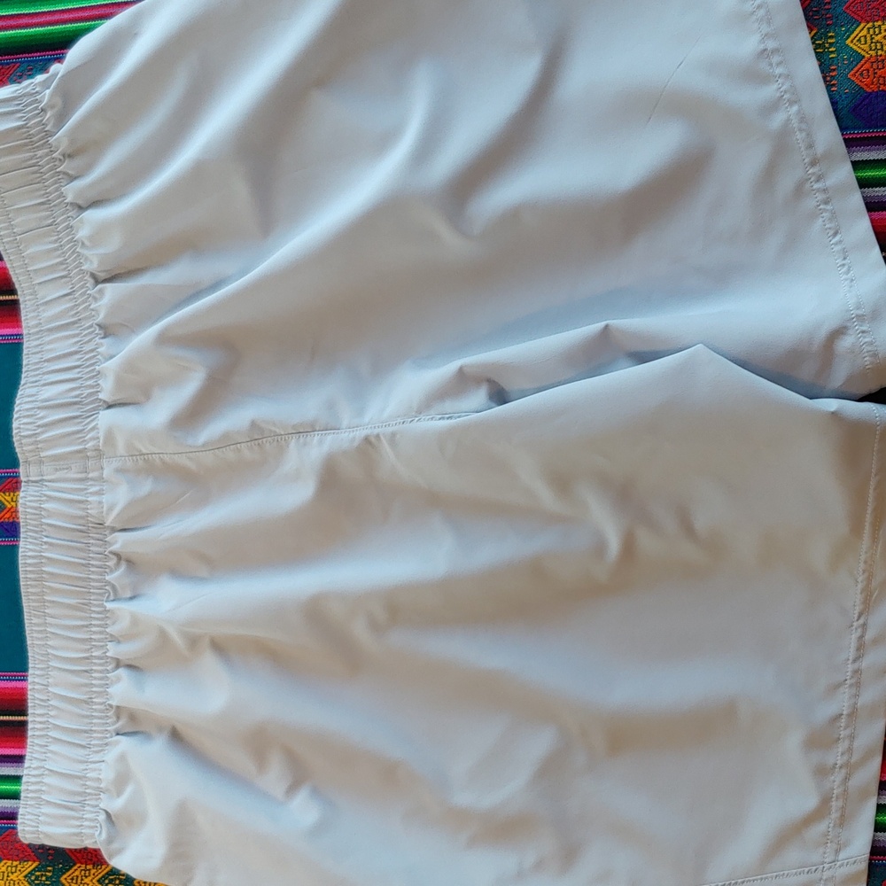 Under Armour Men's Athletic Graphic Shorts Light Grey size XL NWT - Picture 9 of 16